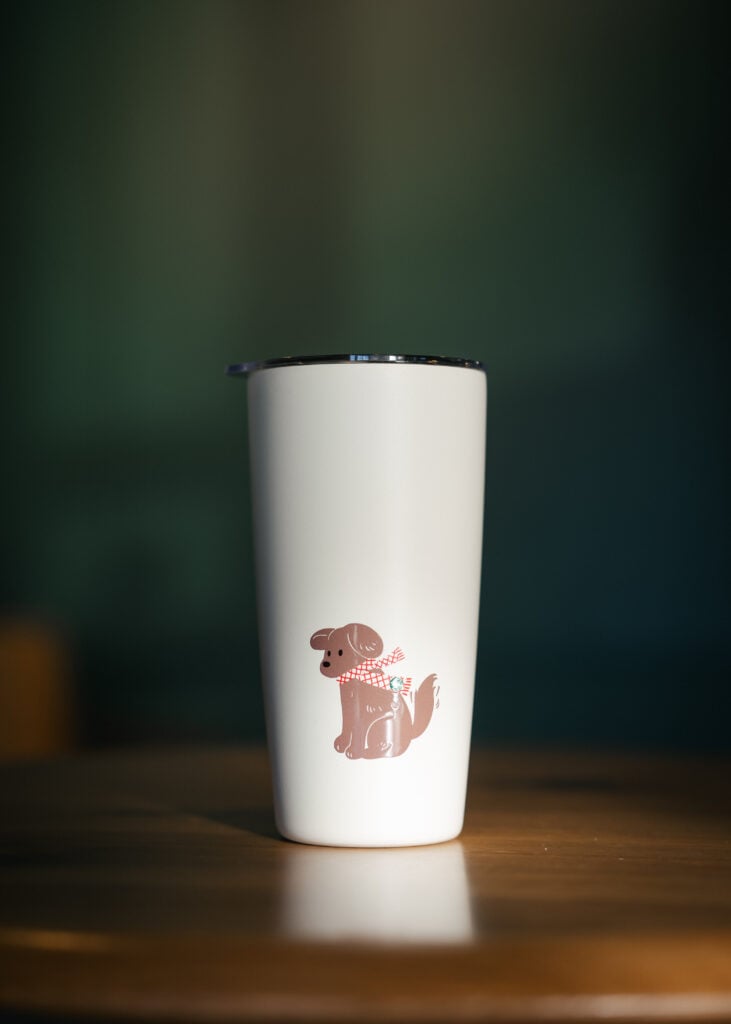 Starbucks-Holiday25-Merch-6-731x1024 - Etapes :